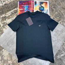 Load image into Gallery viewer, Tshirt