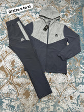 Load image into Gallery viewer, Tracksuit men