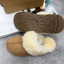 Load image into Gallery viewer, Slipper