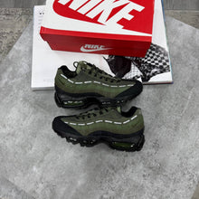 Load image into Gallery viewer, Shoes