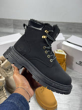 Load image into Gallery viewer, Shoes
