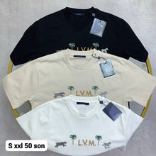 Load image into Gallery viewer, Tshirt