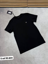 Load image into Gallery viewer, Tshirt