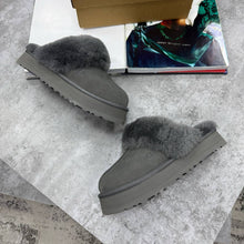 Load image into Gallery viewer, Slipper