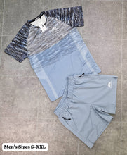 Load image into Gallery viewer, T-shirt