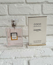 Load image into Gallery viewer, Perfume