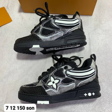 Load image into Gallery viewer, Shoes