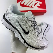 Load image into Gallery viewer, Shoes