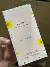 Load image into Gallery viewer, Perfume