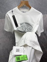Load image into Gallery viewer, Tshirt