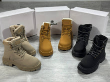 Load image into Gallery viewer, Shoes