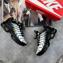 Load image into Gallery viewer, Shoes