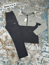 Load image into Gallery viewer, Tracksuit men
