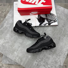 Load image into Gallery viewer, Shoes