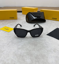 Load image into Gallery viewer, Sunglass