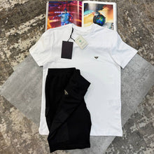 Load image into Gallery viewer, Tshirt