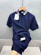 Load image into Gallery viewer, T-shirt