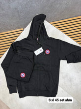 Load image into Gallery viewer, Tracksuit
