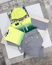 Load image into Gallery viewer, T-shirt