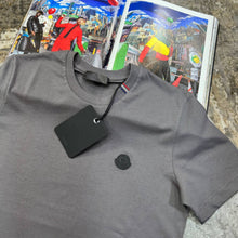Load image into Gallery viewer, Tshirt