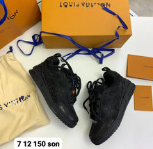 Load image into Gallery viewer, Shoes