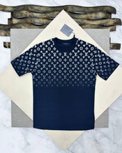 Load image into Gallery viewer, T-shirt