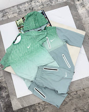 Load image into Gallery viewer, T-shirt
