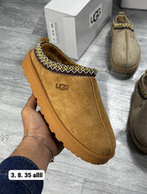 Load image into Gallery viewer, Slipper