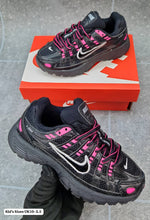 Load image into Gallery viewer, Shoes