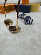 Load image into Gallery viewer, Sunglass