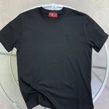 Load image into Gallery viewer, T-shirt