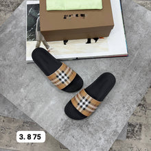 Load image into Gallery viewer, Slipper