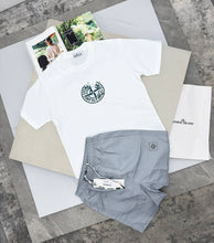 Load image into Gallery viewer, T-shirt
