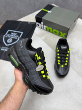 Load image into Gallery viewer, Shoes