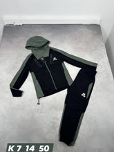 Load image into Gallery viewer, Tracksuit boy