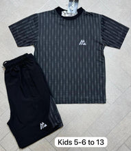 Load image into Gallery viewer, Tshirt