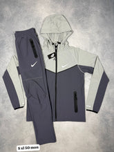 Load image into Gallery viewer, Tracksuit