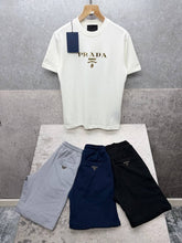 Load image into Gallery viewer, Tshirt