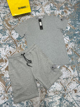 Load image into Gallery viewer, Tshirt