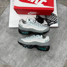 Load image into Gallery viewer, Shoes