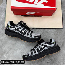Load image into Gallery viewer, Shoes
