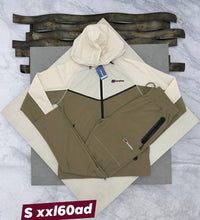 Load image into Gallery viewer, Tracksuit men