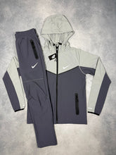 Load image into Gallery viewer, Tracksuit