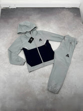 Load image into Gallery viewer, Tracksuit boy