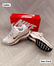 Load image into Gallery viewer, Shoes