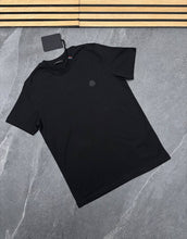 Load image into Gallery viewer, Tshirt