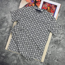 Load image into Gallery viewer, T-shirt