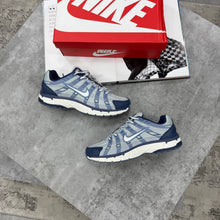 Load image into Gallery viewer, Shoes