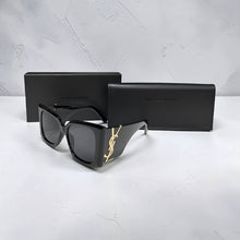 Load image into Gallery viewer, Sunglass