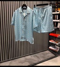 Load image into Gallery viewer, Tshirt